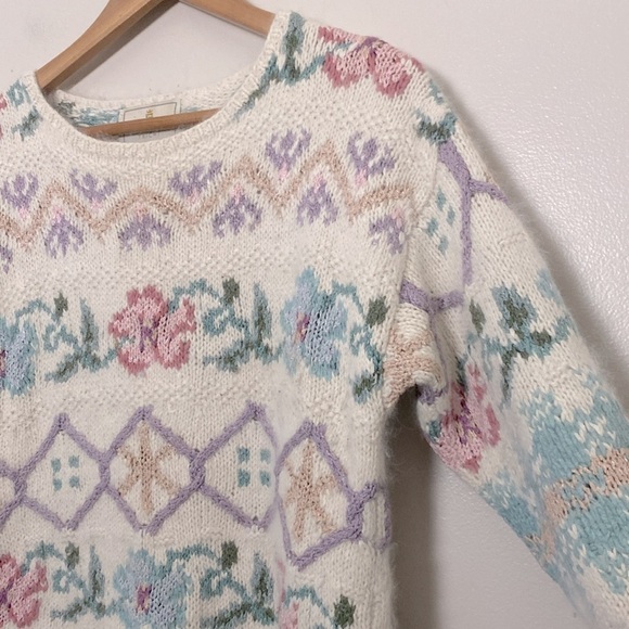 Express Tricot Vintage 90’s Floral Angora Silk Blend Sweater Size S - Picture 4 of 13